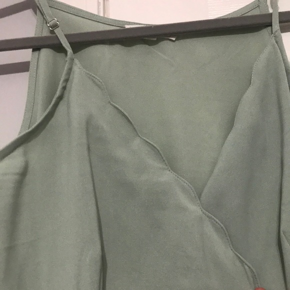 Mint green tank top - Picture 2 of 3